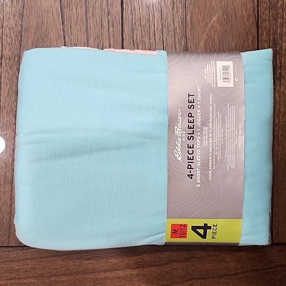 Eddie Bauer Girls 4-Piece Mix & Match Sleep Set (M 10/12) - Picture 2 of 8